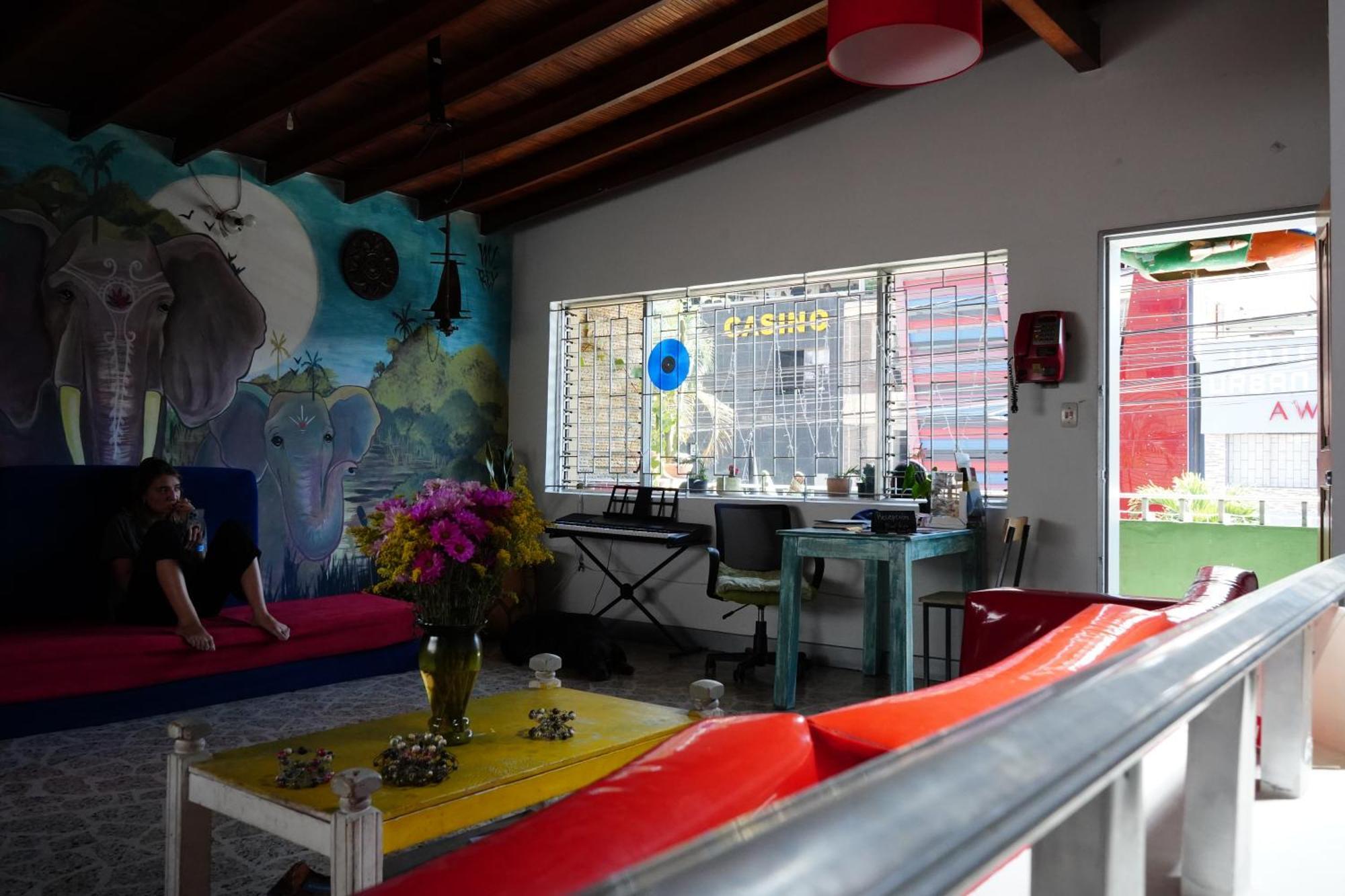 Casa Almarita - Hostal, Bar Y Restaurante เมเดยิน ภายนอก รูปภาพ