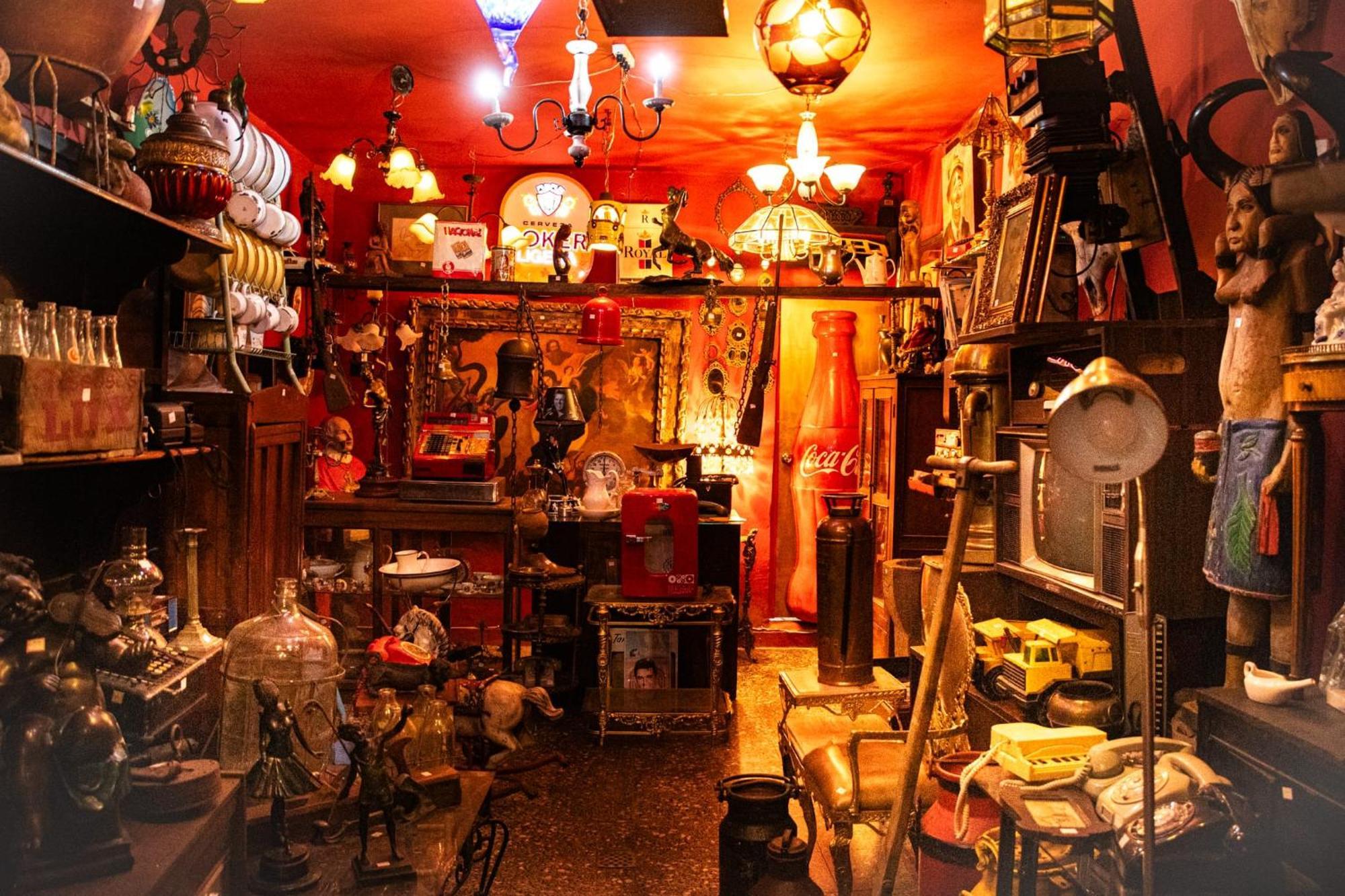 Casa Almarita - Hostal, Bar Y Restaurante เมเดยิน ภายนอก รูปภาพ